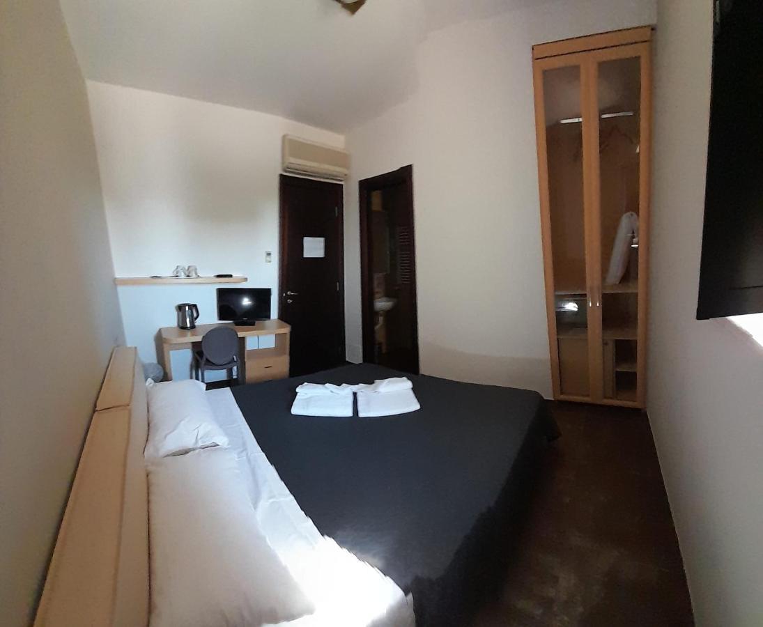 Hotel Torre Domini Giovinazzo Extérieur photo