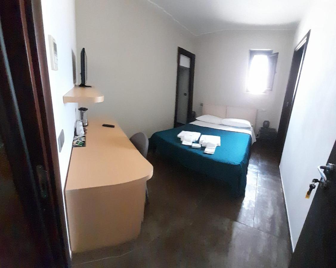Hotel Torre Domini Giovinazzo Extérieur photo